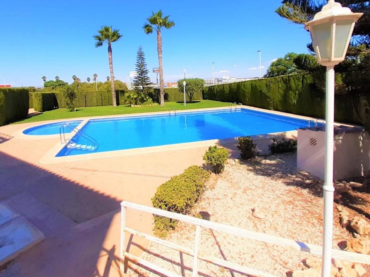 Casa Alegria Apartment With Pool Torrevieja Eksteriør billede